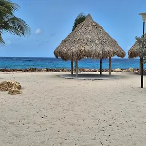 Apartment Studios & House With Beautiful Beach Front View, Willemstad